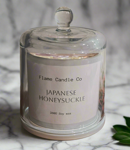 Cloche Japanese Honeysuckle | Soy wax candle | 280g