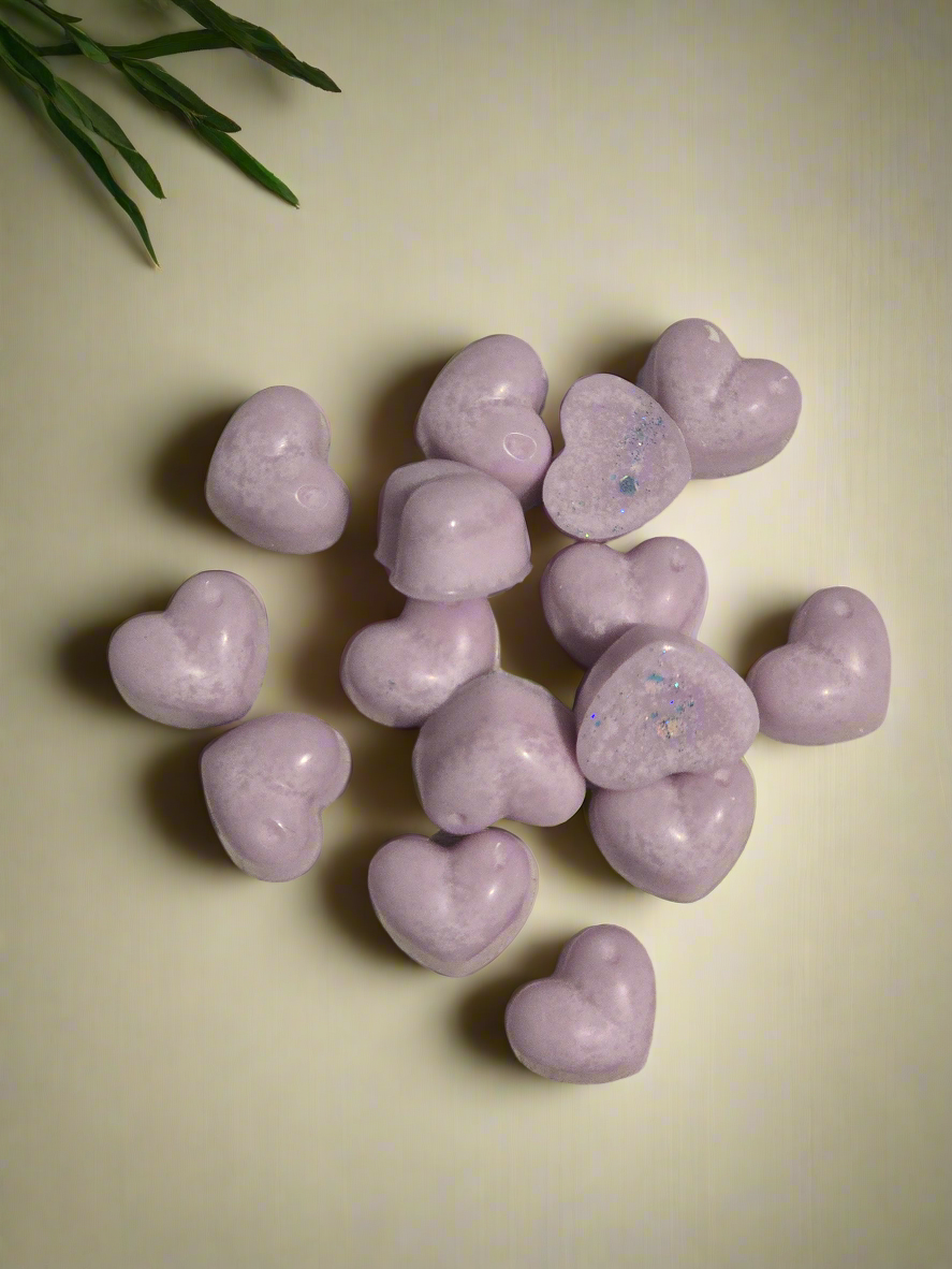 Japanese Honeysuckle | Soy wax melt lilac hearts | 100g