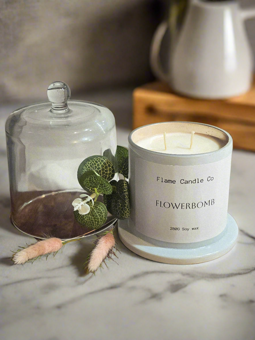 Cloche Flowerbomb | Soy wax candle | 280g