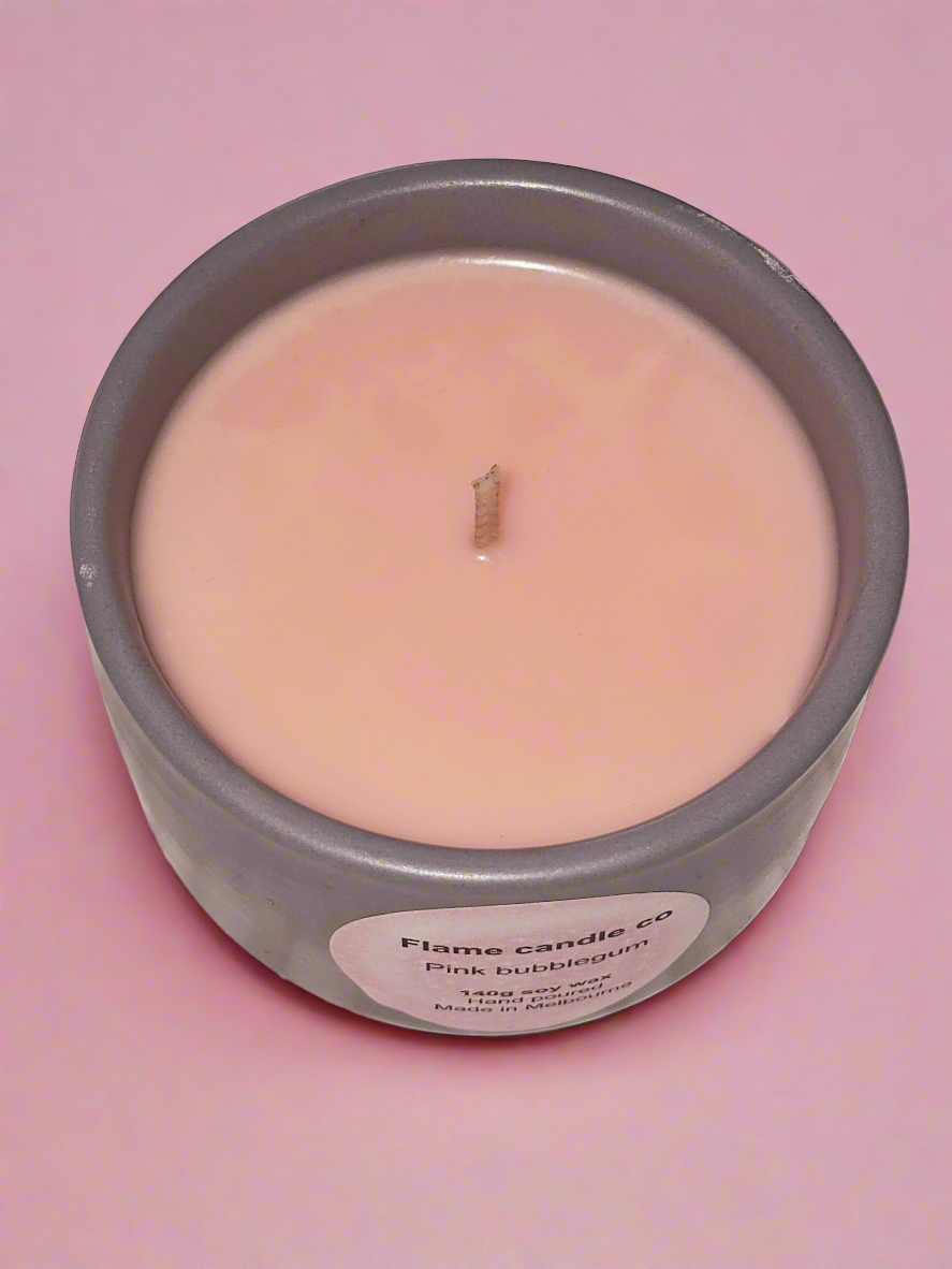 Pink bubblegum 140g soy candle